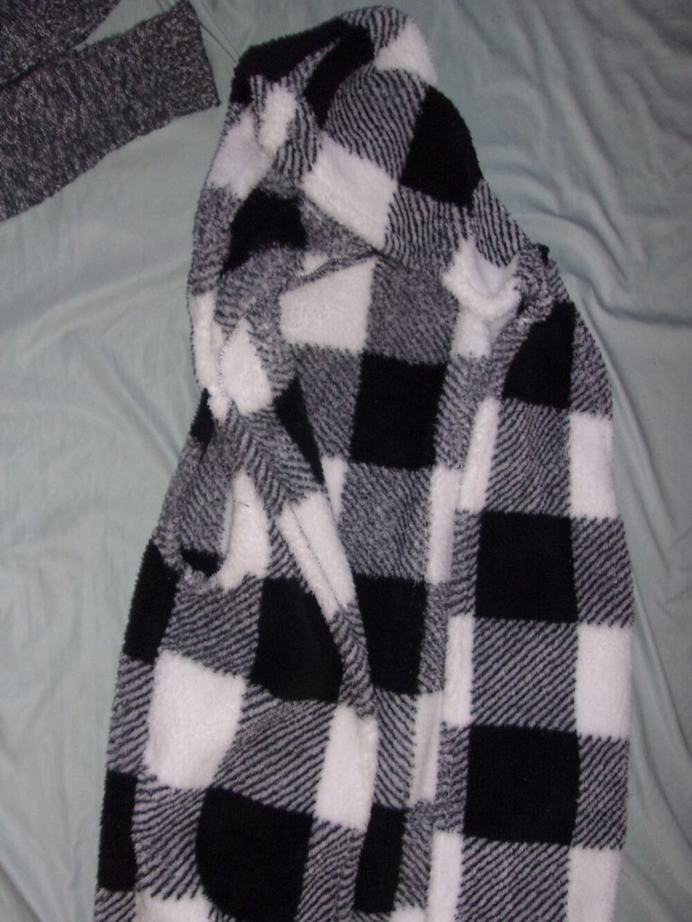 size medium open womens plaid black white fuzzy vest coat jacket coverup hoodie